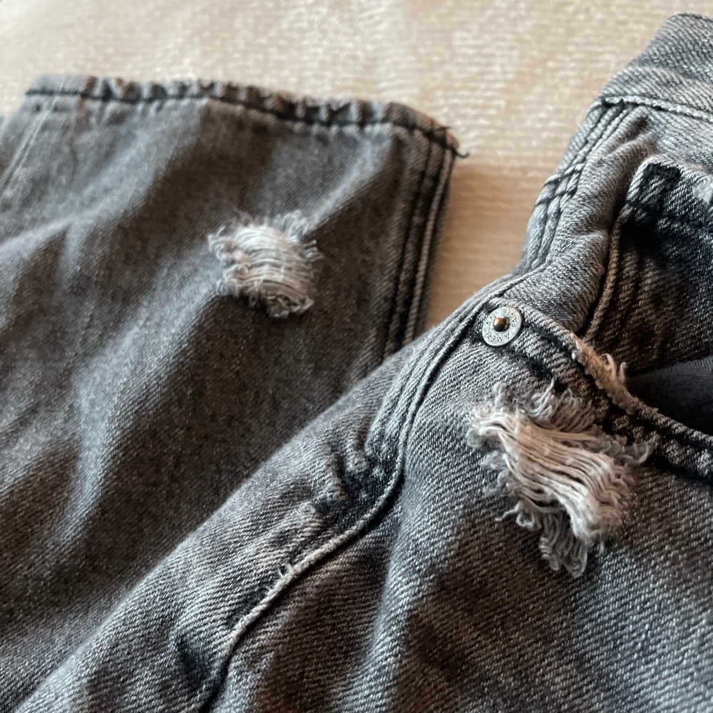 Ripped Mom Jeans